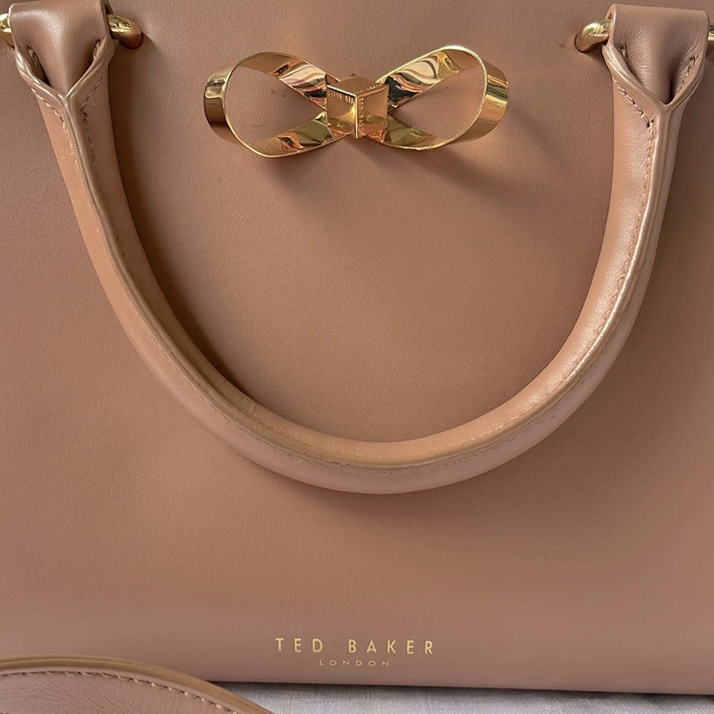 Ted Baker London blush bow leather tote/ crossbody bag in excellent condition